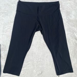 Lululemon crop leggings 🍋